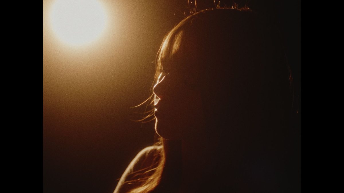 Jara Pol presenta Bendita el primer single de esta nueva etapa