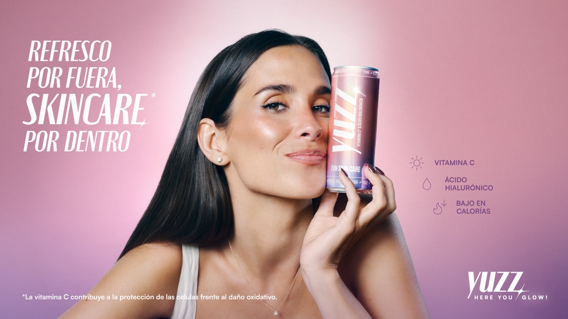Nace Yuzz, el nuevo refresco funcional que une autocuidado y disfrute, con María Pombo como embajadora